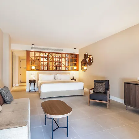 Barcelo Hotel 4*